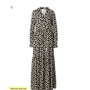 Voll Style Black and White Patterned Long Sleeve Dress